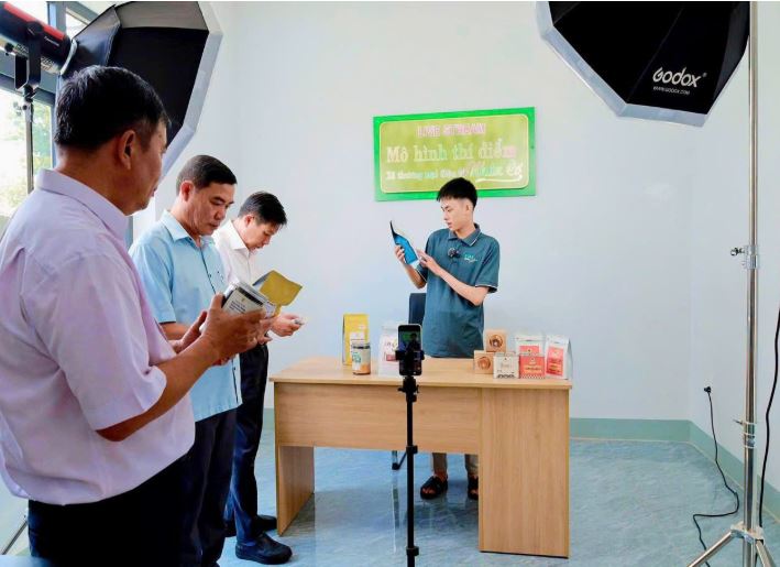 Xã Nhân Cơ: Khi nông dân làm kinh tế số và “Cà phê đối thoại” mở hướng mới